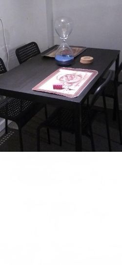 Small dining set (black )