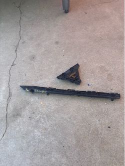 LEFT DRIVER SIDE REAR BUMPER BRACKET 2009-2011 TOYOTA CAMRY OEM.