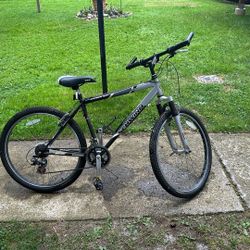 26” Men’s Schwinn Mountain Bike