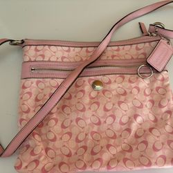 Coach Bag- Read Ad