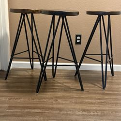 Barstool Wood Top Metal Legs. 