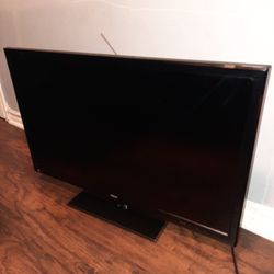 RCA 32" LED LCD HDTV DVD COMBO