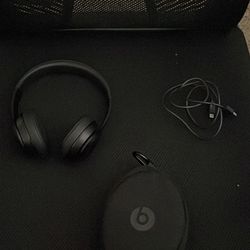 Beats Solo3 on-ear headphones