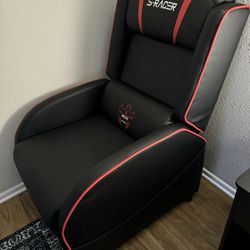 Gaming Recliner 9.9/10 CONDITION