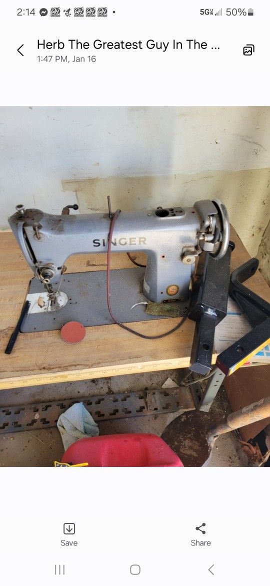 Singer Sewing Machine 188k1. Non Leather Industrial