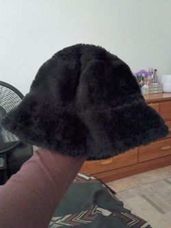 Black Furry Bucket Hat
