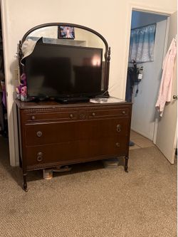 1900’s dresser