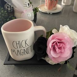 Rae Dunn Chick 🐥 Magnet Mug