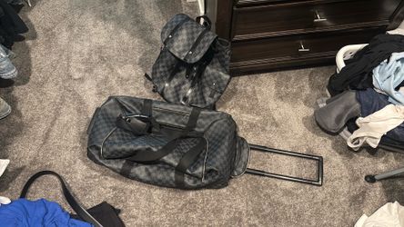 Carry on and back pack original Louis Vuitton