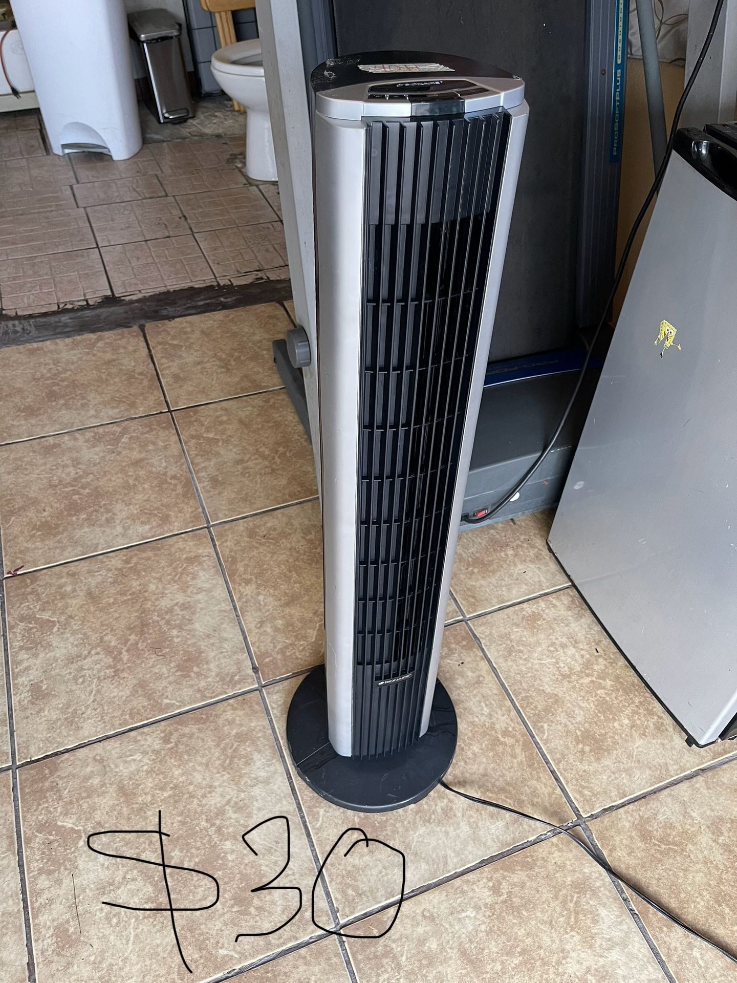 Excellent Condition Tower Fan