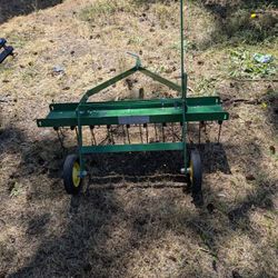 John Deere Tow Behind Thatcher 