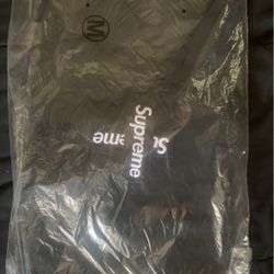 Supreme Cross Bogo Sweater Size M Brand New