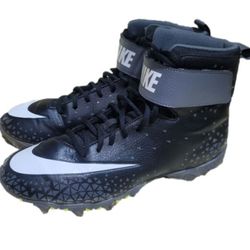 Nike Savage Shark Cleats