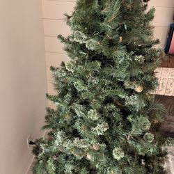 Free 7 Foot Artificial Christmas Tree