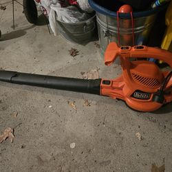 Black & Decker Electric Leaf Blower