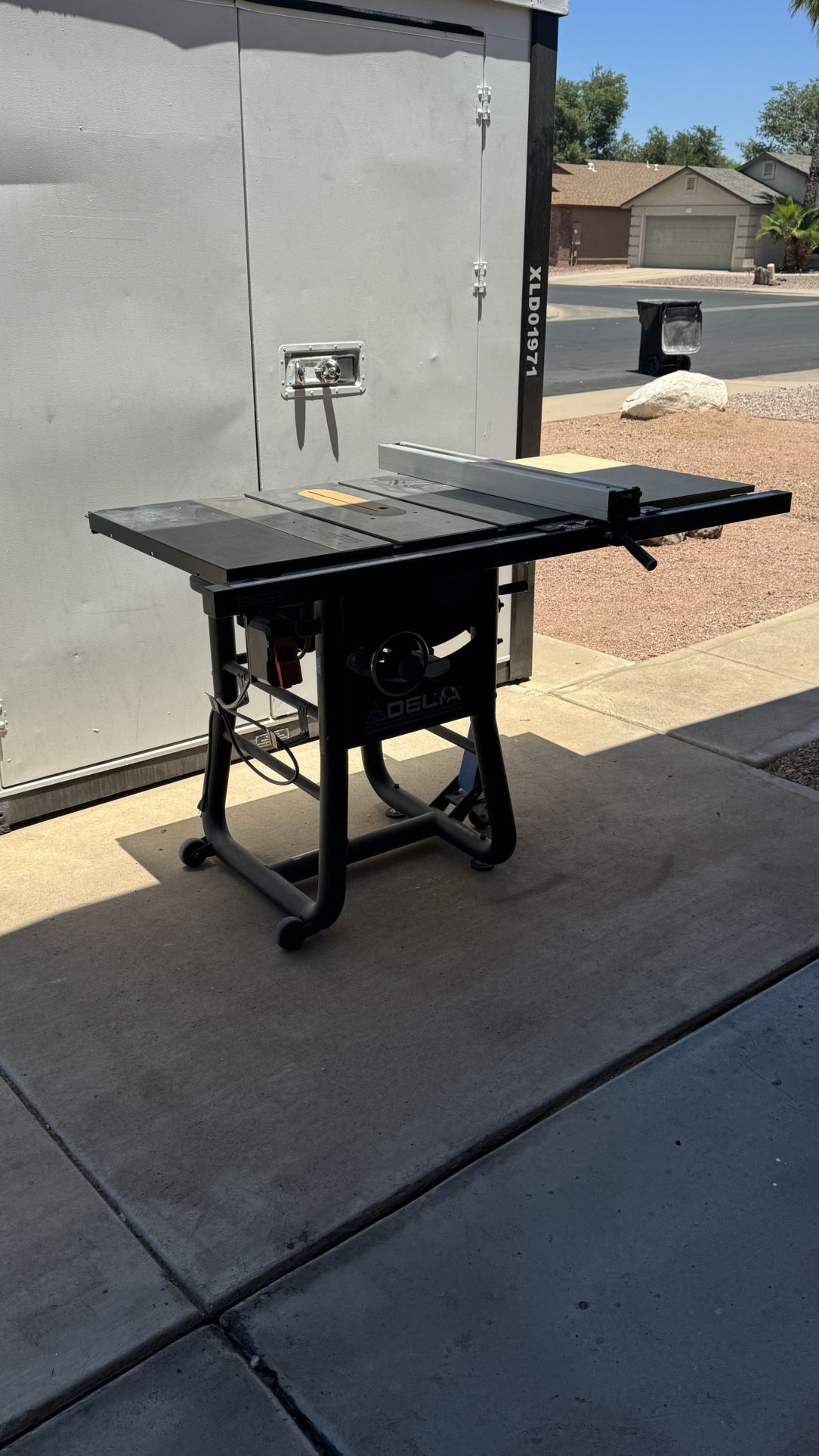 Delta T2 Contractor Saw