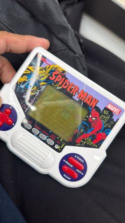 Spider Man Handheld by Tiger