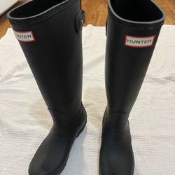 New Hunter Black Rain Boots Size 6
