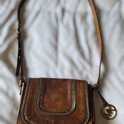 Michael Kors Crossbody Bag – With Zipper Accents