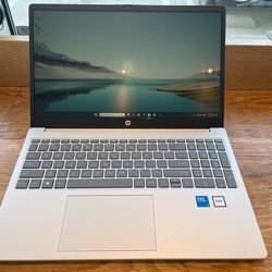 HP Laptop, i3, touchscreen, 12gb ram, 500gb SSD