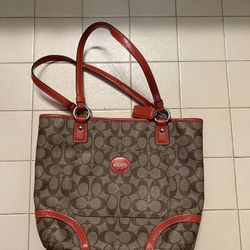 2 Coach Shoulder Bags