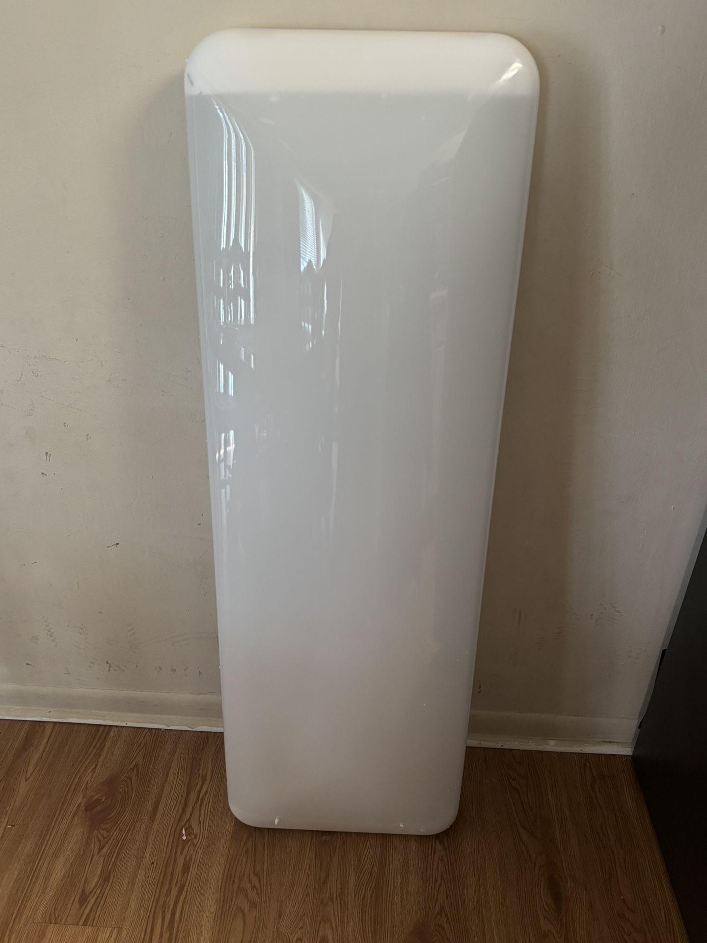 4,3x 1,4 Fluorescent Wraparound Light