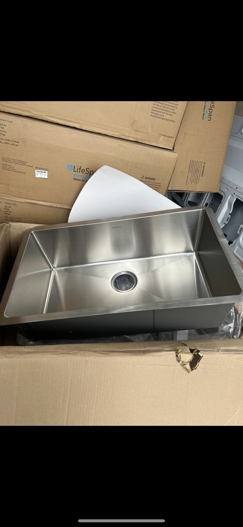 Brand New 30” X 18” Stainless Steel Kitchen Sink Worth $290