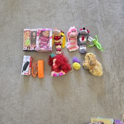 GIRLS TOY LOT (12) PIECES DOLLS & PLUSH