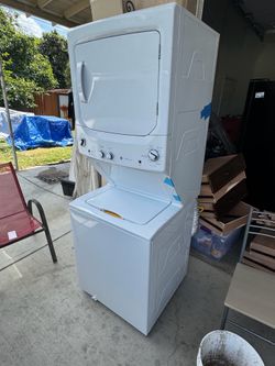Moving Sale: GE Stacked Washer & Dryer Combo - Like New,