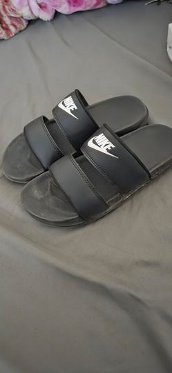 Nike sandal shoes women size 8
