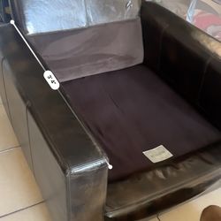 Restoration Hardware Maxwell Luxe Chair – MOVING NEED GONE