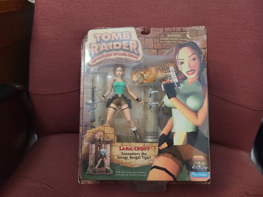 Tomb Raider Adventures Of Lara Croft Encounters Bengal Tiger