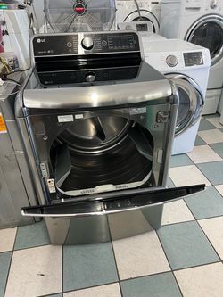 LG Front Load Dryer with Sensor Dry( delivery available)