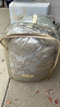 King size bed comforter with skirt pillows and shames