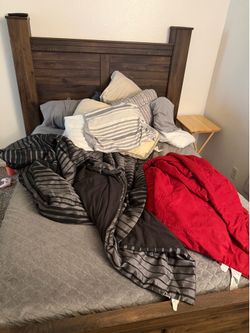 Queen bed set