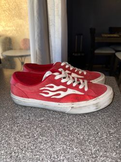 Straye Logan Flame Suede Skate Red Low-Top Sneakers