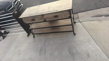 Entertainment center
