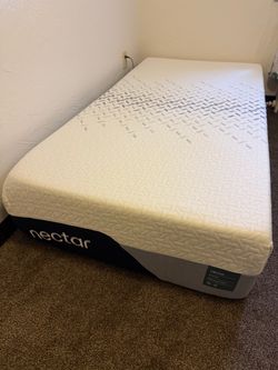 Like-New NECTAR Premier 13” Memory Foam Mattress – Twin – Pickup Castle Shannon  Nectar Premier 13” Memory Foam Mattress in Twin size.  Manufactured 1