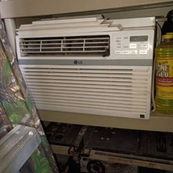 Aire Acondicionado LG Cómo Nuevo 