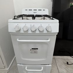 Stove , Refrigerator, Table