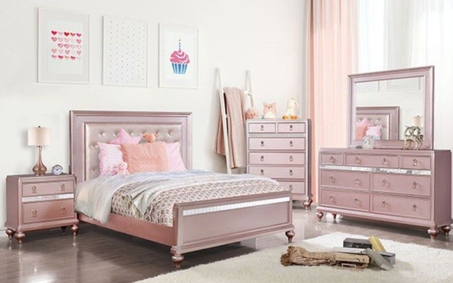 Brand New Pink 4pc Queen Bedroom Set (Available In Full & Twin Size)