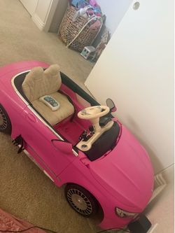 Mercedes Girls Car/ Plus Remote Control