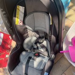 Graco Car Seat And Base
