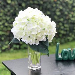 Silk Artificial Hydrangeas Real Look In Vase