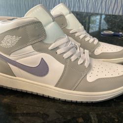 New Jordan 1- Men’s 11