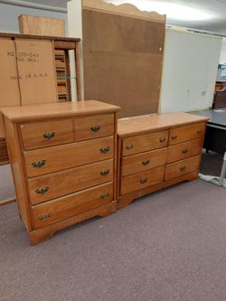 Dresser set