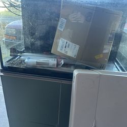 40 gallon fish tank with stand