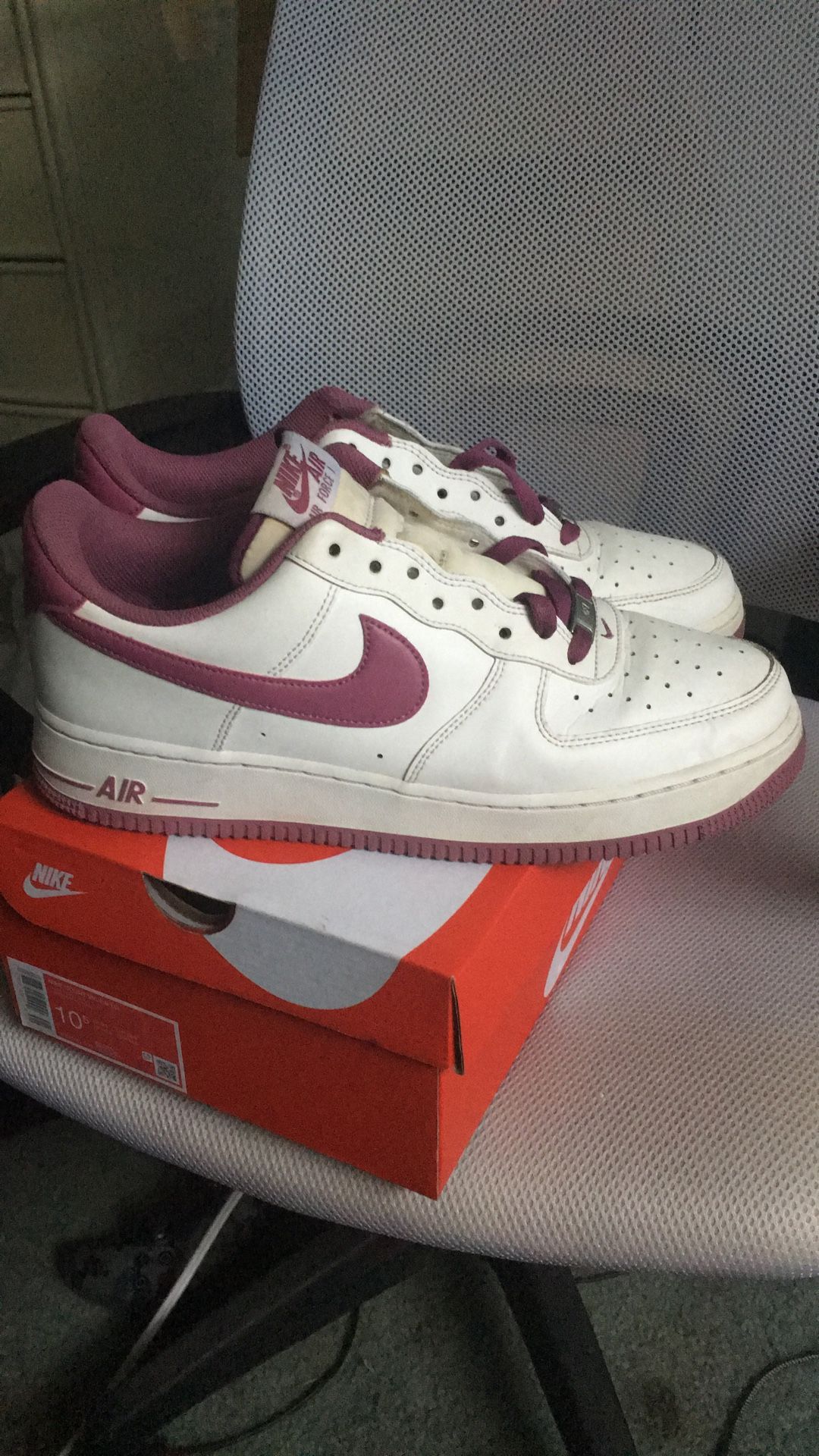 (GREAT DEAL) NIKE AIRFORCE 1’s