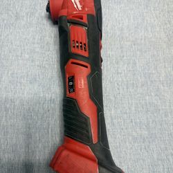 Milwaukee 2626-20 M18 Cordless Li-Ion Oscillating Multi-Tool Bare Tool