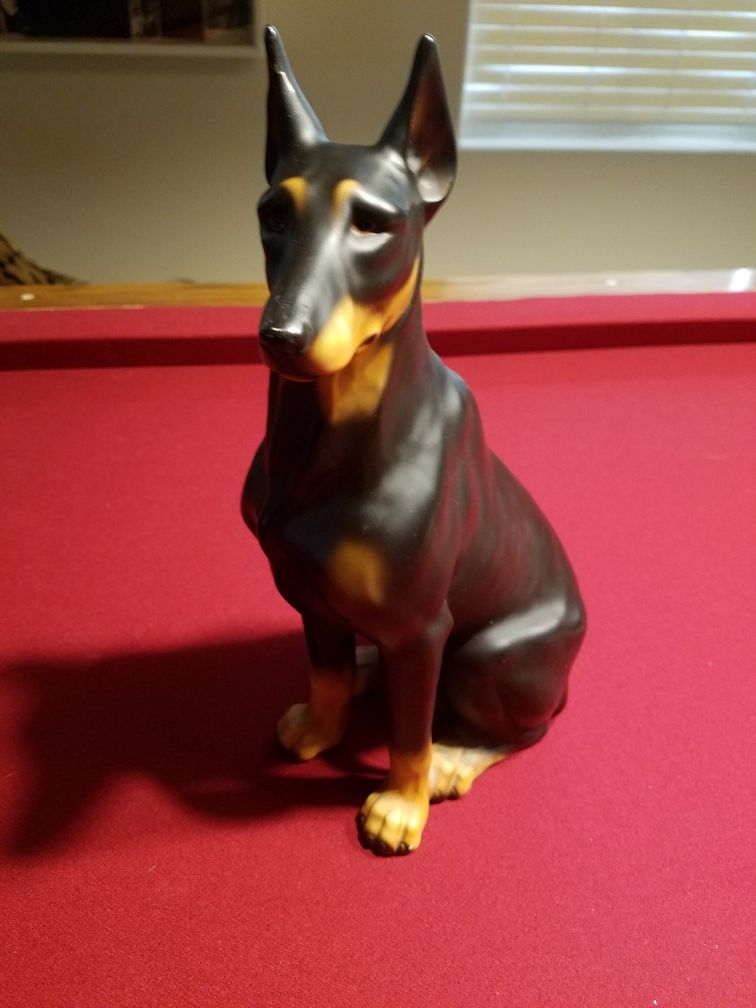VINTAGE DOBERMAN PINSCHER FIGURINE JAPAN